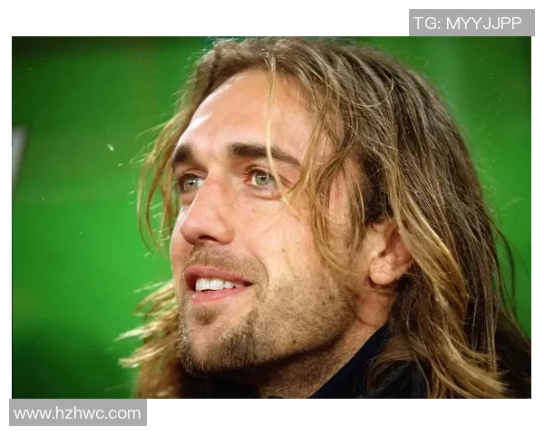 巴蒂斯图塔:阿根廷足球传奇之路与不朽经典时刻 巴蒂斯图塔:阿根廷足球传奇之路与不朽经典时刻